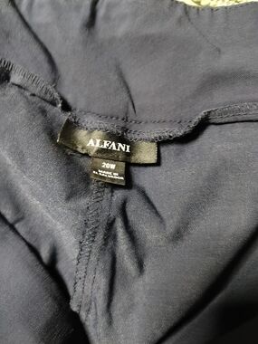 Womens Capris